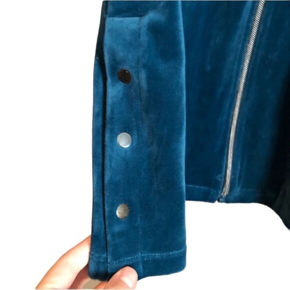3 for $30! Chico’s velour zipper sweater. - Picture 9 of 9
